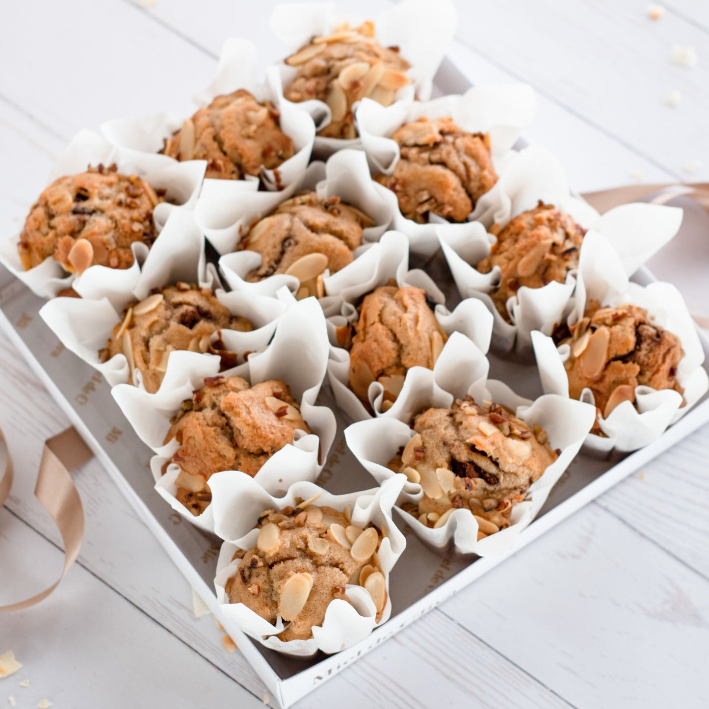 Caja con 12 coffee cake muffins